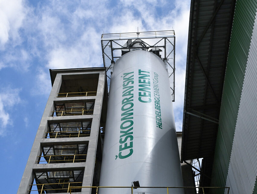 Xi măng Českomoravský là nhà sản xuất xi măng hàng đầu tại Cộng hòa Séc.